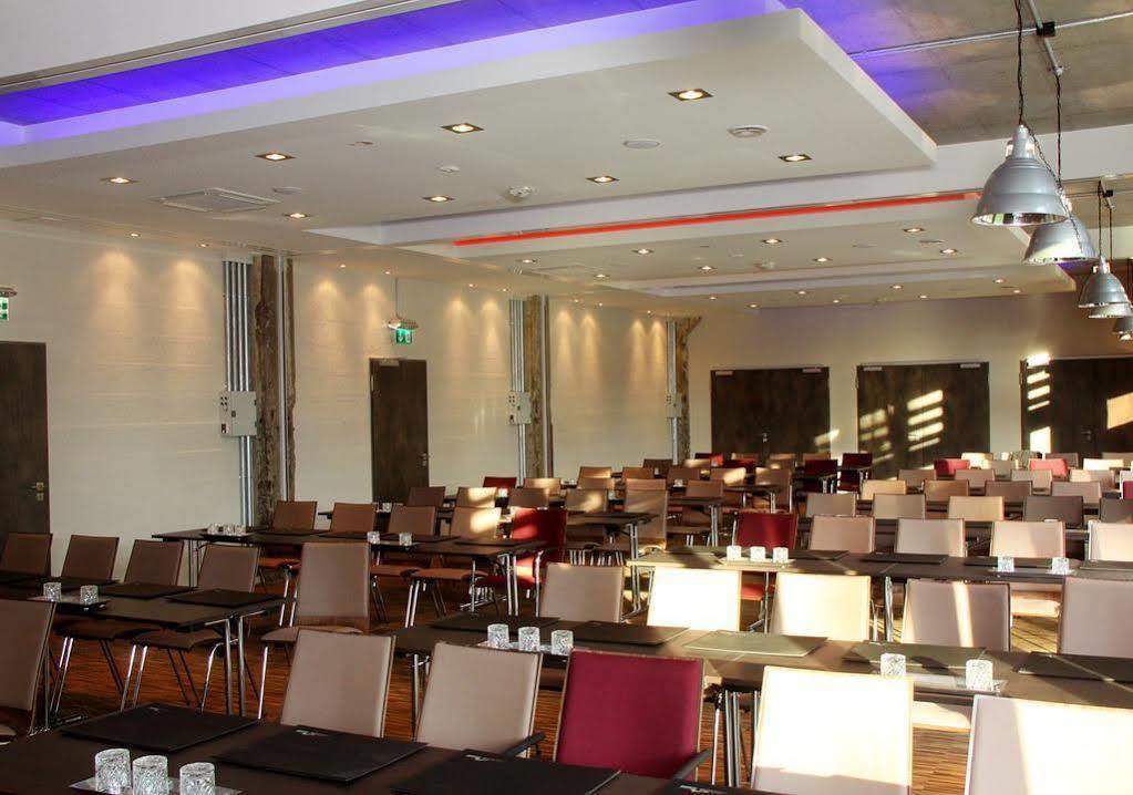 Altes Stahlwerk Business & Lifestyle Hotel Ноймюнстер Экстерьер фото